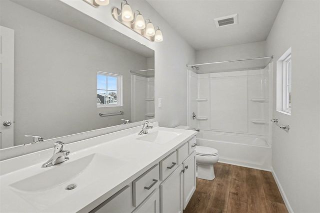 13729 Oasis Avenue, Holland, MI 49424