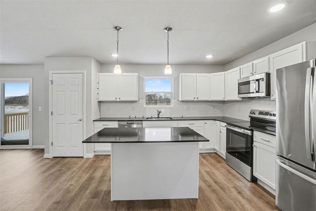 13729 Oasis Avenue, Holland, MI 49424