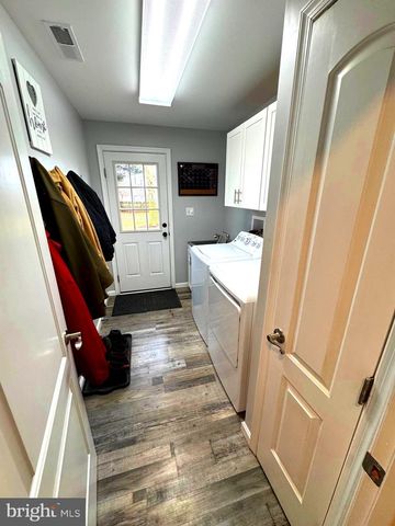 301 LILAC LN, Seaford, DE 19973