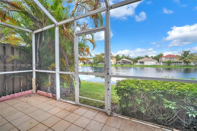 3698 San Simeon Cir, Weston, FL 33331
