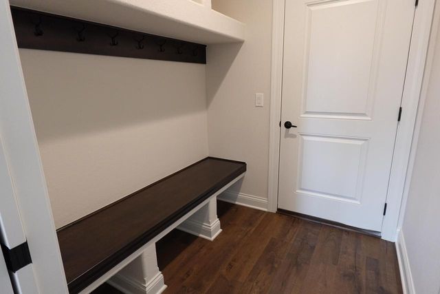 N48W21601 Martha LANE, Menomonee Falls, WI 53051