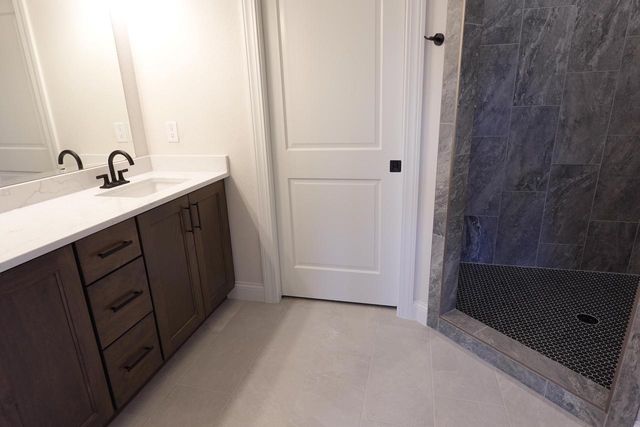 N48W21601 Martha LANE, Menomonee Falls, WI 53051