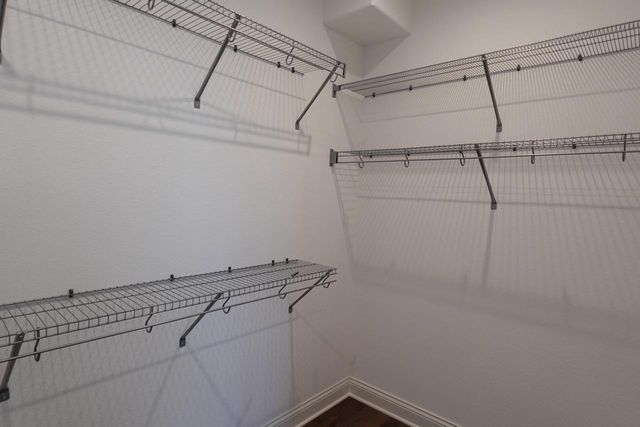 N48W21601 Martha LANE, Menomonee Falls, WI 53051