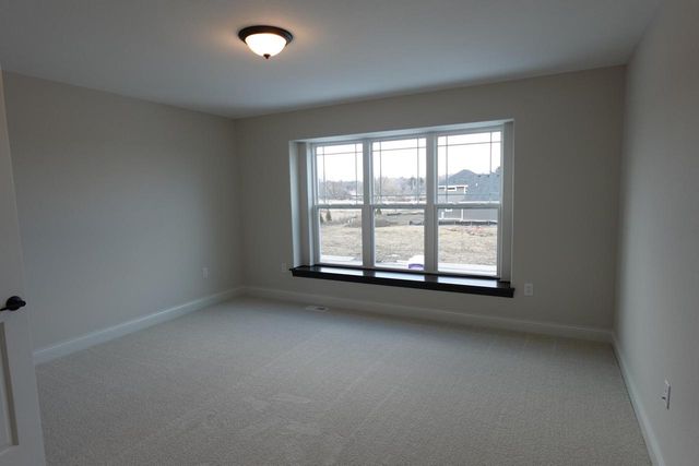 N48W21601 Martha LANE, Menomonee Falls, WI 53051