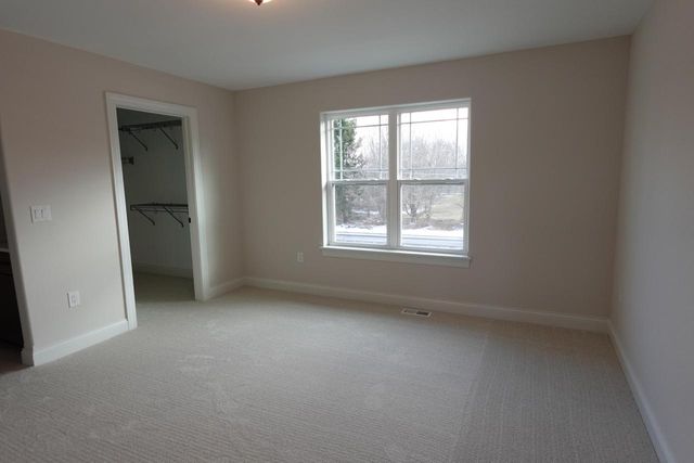 N48W21601 Martha LANE, Menomonee Falls, WI 53051