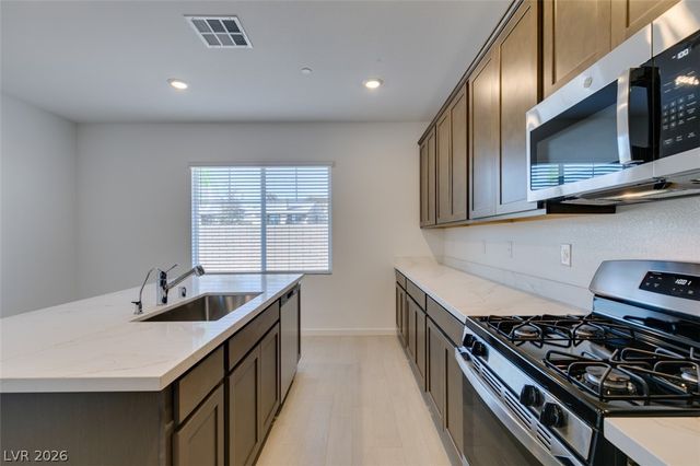 405 Isla Enclave Way, Henderson, NV 89011