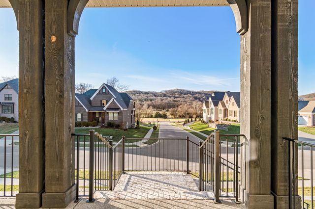 612 Silva Ln, Nolensville, TN 37135