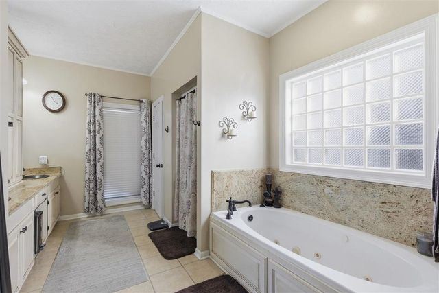 711 Sherry Drive, Sulphur, LA 70663