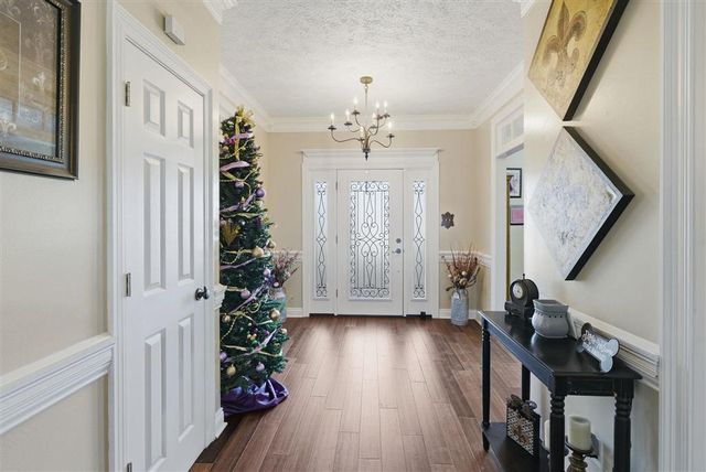 711 Sherry Drive, Sulphur, LA 70663