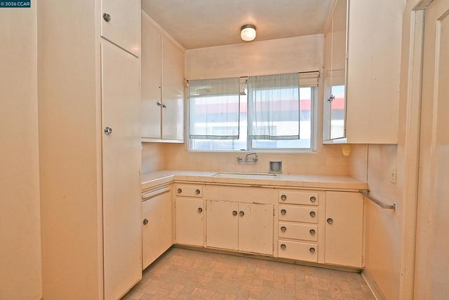 209 Arroyo Ave, San Leandro, CA 94577