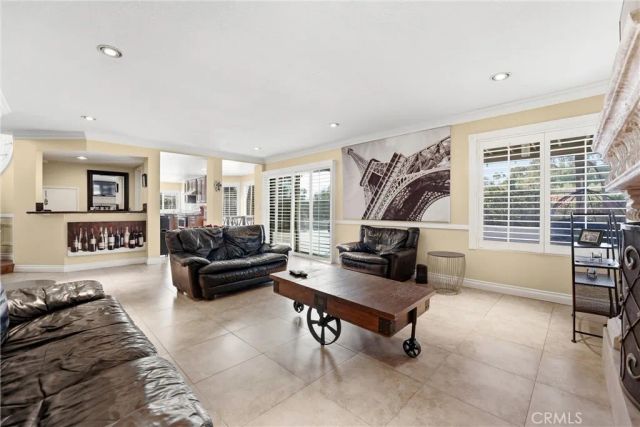 1709 La Mancha, Pomona, CA 91768