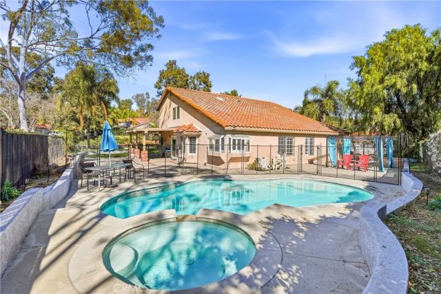 1709 La Mancha, Pomona, CA 91768