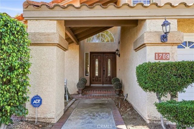 1709 La Mancha, Pomona, CA 91768