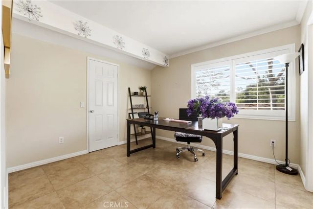 1709 La Mancha, Pomona, CA 91768