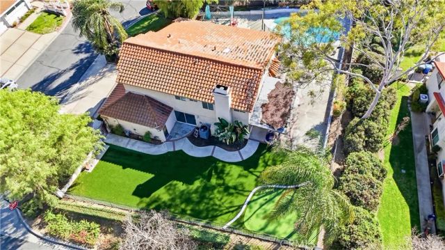 1709 La Mancha, Pomona, CA 91768