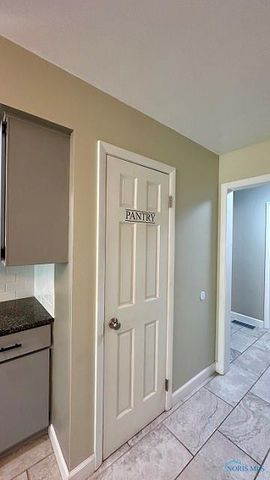 181 S US Highway 23, Fostoria, OH 44830