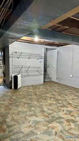 181 S US Highway 23, Fostoria, OH 44830