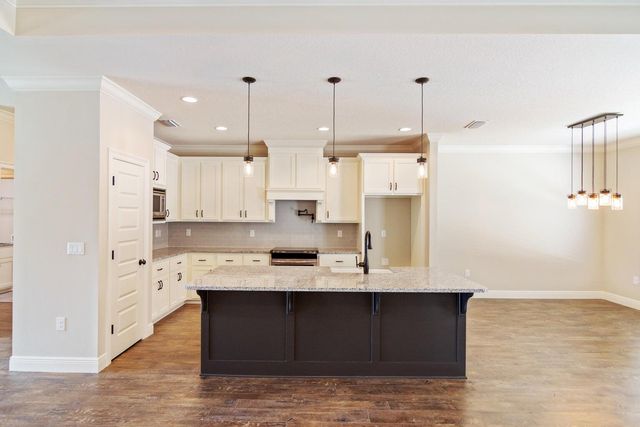 5364 Wyndell Circle, Crestview, FL 32539