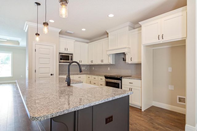 5364 Wyndell Circle, Crestview, FL 32539