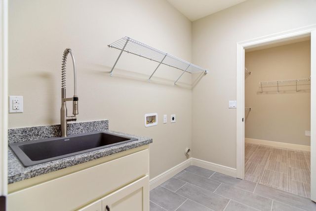 5364 Wyndell Circle, Crestview, FL 32539