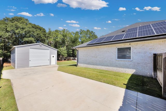 5364 Wyndell Circle, Crestview, FL 32539