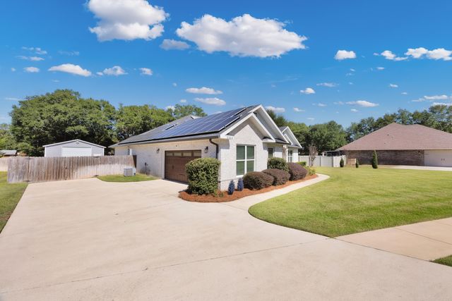 5364 Wyndell Circle, Crestview, FL 32539