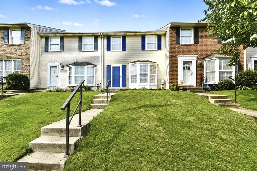 9121 DEVIATION RD, Nottingham, MD 21236