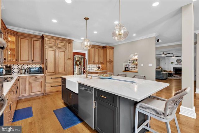 341 STATION AVE, Haddonfield, NJ 08033