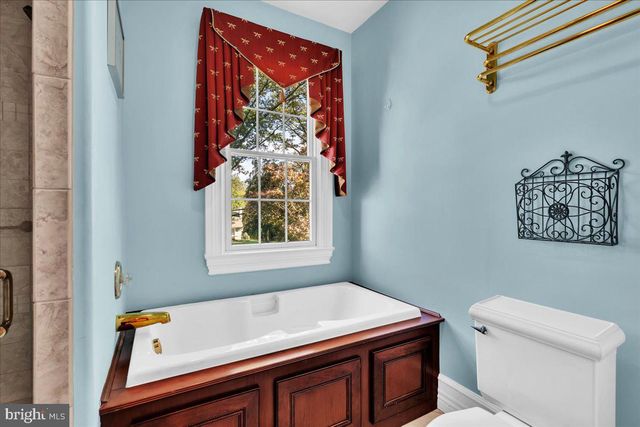 341 STATION AVE, Haddonfield, NJ 08033