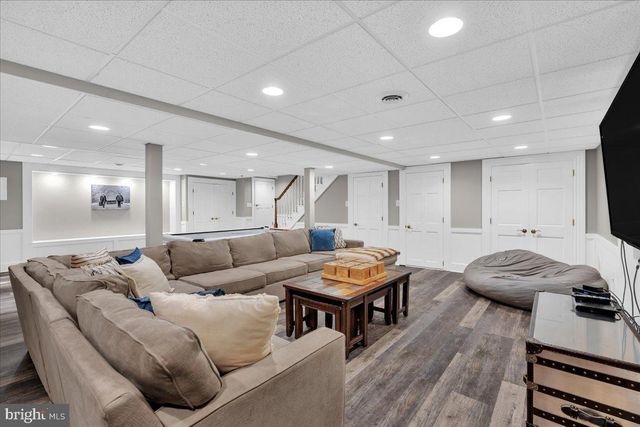 341 STATION AVE, Haddonfield, NJ 08033