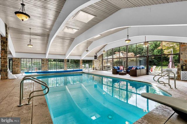 341 STATION AVE, Haddonfield, NJ 08033