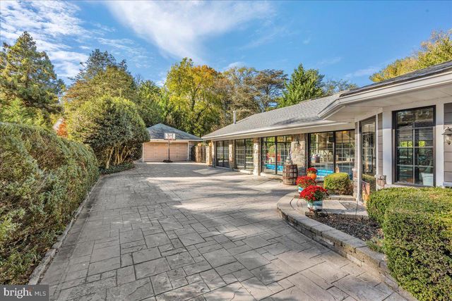 341 STATION AVE, Haddonfield, NJ 08033