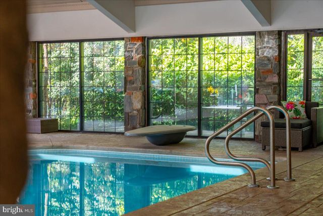 341 STATION AVE, Haddonfield, NJ 08033