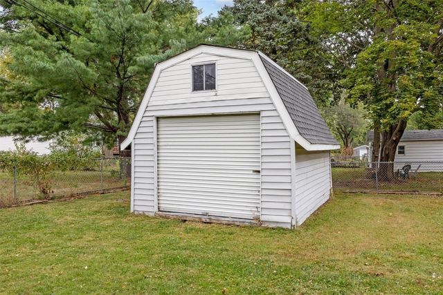 1313 Ash Street, Iowa City, IA 52240