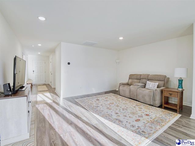 1964 Eastpark, Darlington, SC 29532