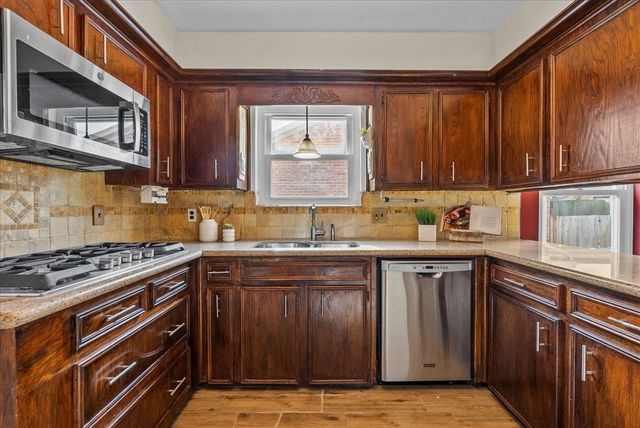 11402 Sagewind Drive, Houston, TX 77089