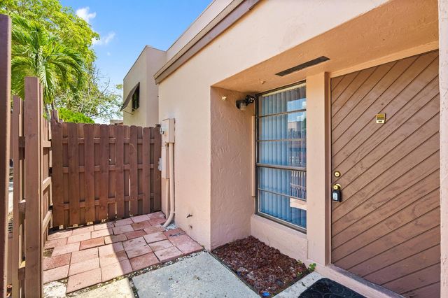 1213 NW 122nd Terrace 0, Pembroke Pines, FL 33026