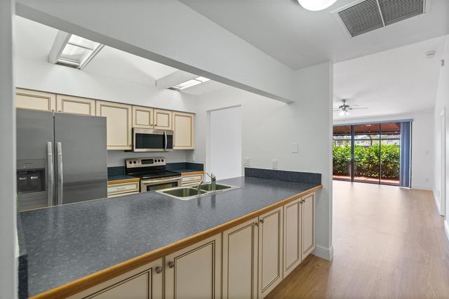 1213 NW 122nd Terrace 0, Pembroke Pines, FL 33026