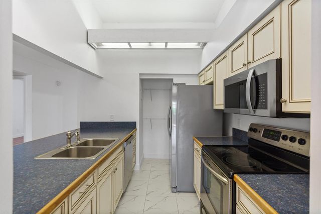 1213 NW 122nd Terrace 0, Pembroke Pines, FL 33026