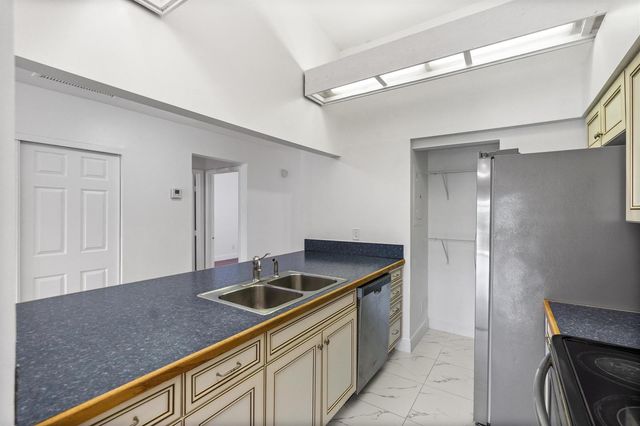 1213 NW 122nd Terrace 0, Pembroke Pines, FL 33026