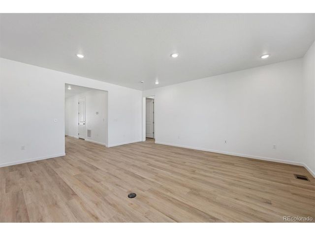 401 Aspen St, Keenesburg, CO 80643