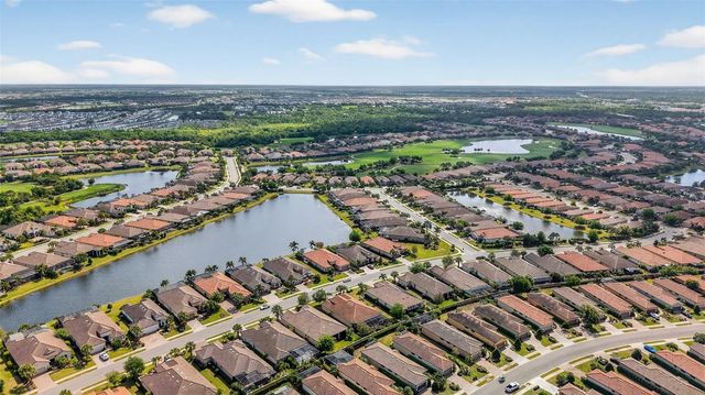 5010 TIVOLI RUN, Bradenton, FL 34211