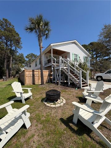 105 Travellers Way, St Simons Island, GA 31522