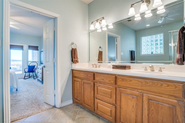 194 Shady Shores Drive, Mabank, TX 75156