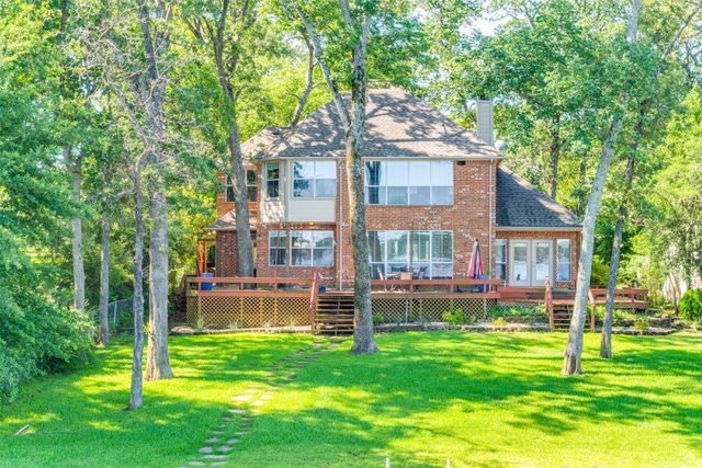 194 Shady Shores Drive, Mabank, TX 75156