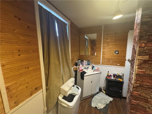 1447 Foliage St, Wilkinsburg, PA 15221