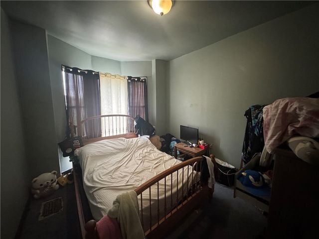 1447 Foliage St, Wilkinsburg, PA 15221