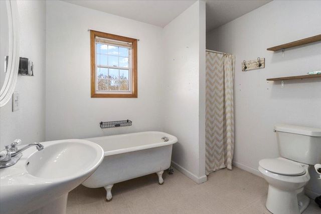 12305 Ad Highway, Mountain Grove, MO 65711