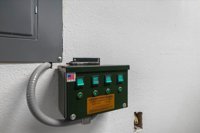 12305 Ad Highway, Mountain Grove, MO 65711