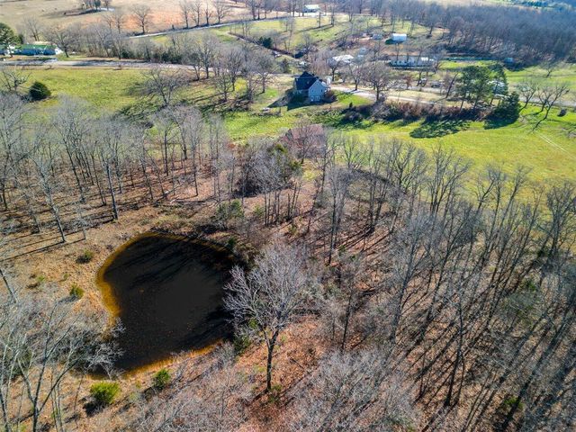 12305 Ad Highway, Mountain Grove, MO 65711